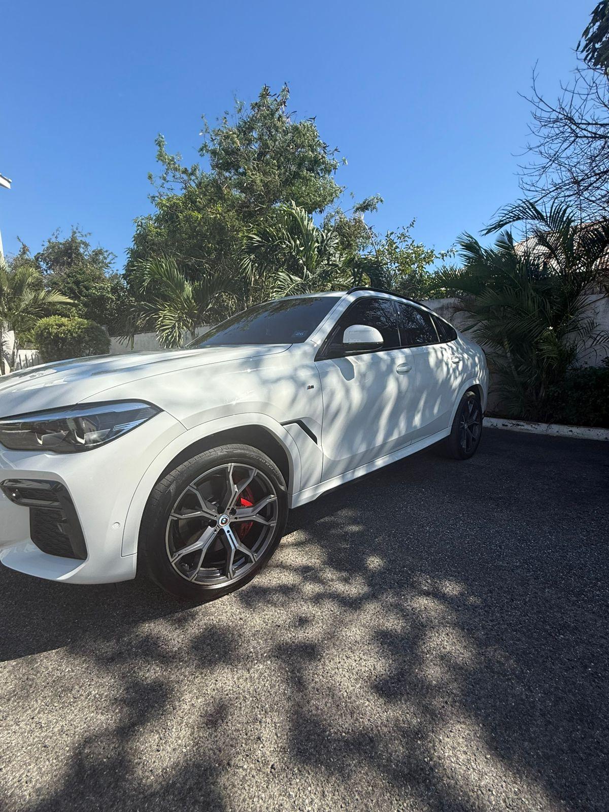 2023 BMW X6 X Drive 40i